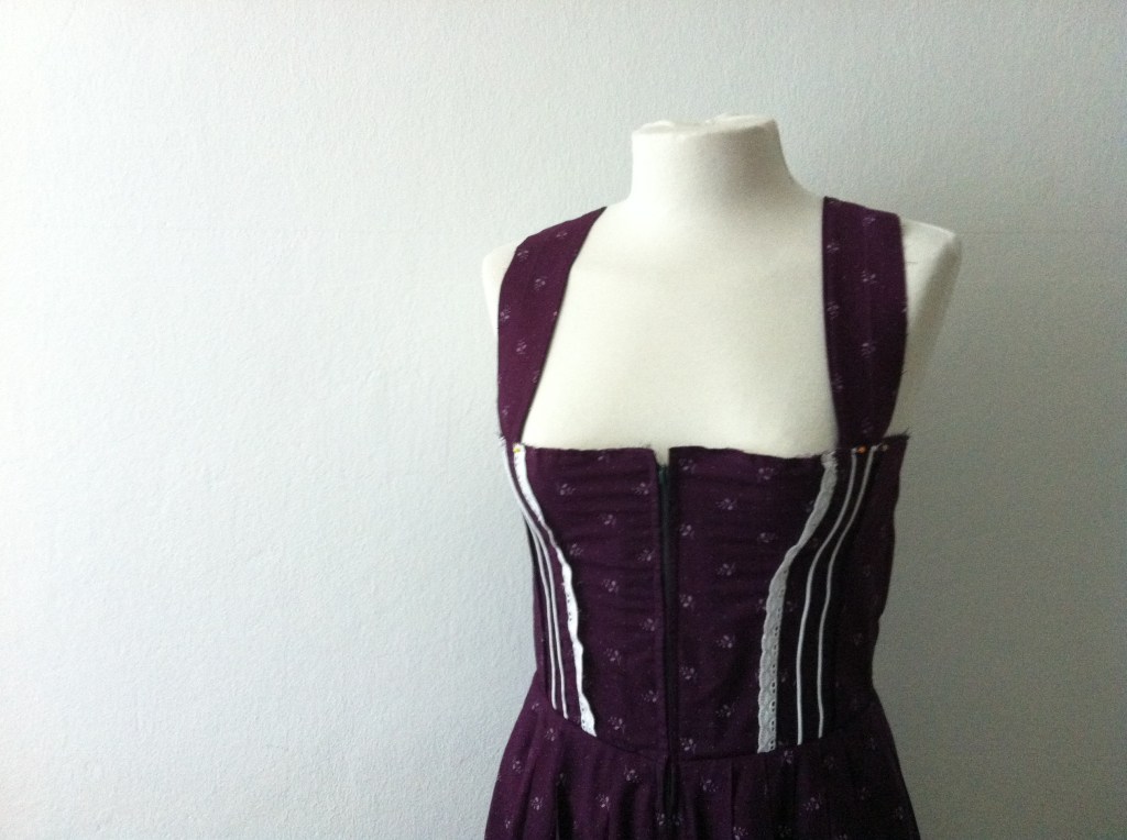 Upcycling Dirndl-Oberteil