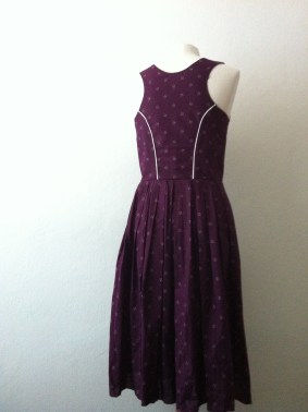 Dirndl Post-Refresh Rückseite